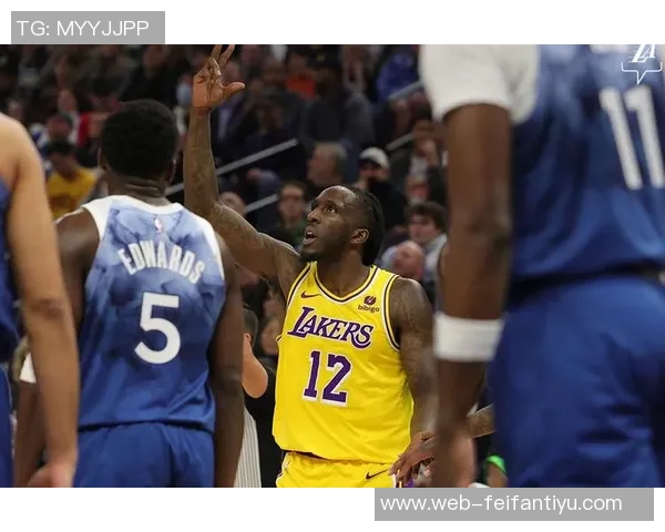 浓眉半场表现抢眼19分钟内高效砍下17分助球队争胜